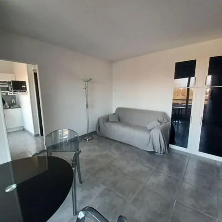 Avec Balcon Et Superbe Vue