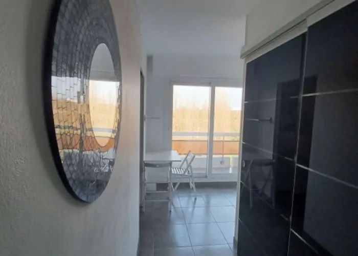 Апартаменты Avec Balcon Et Superbe Vue *